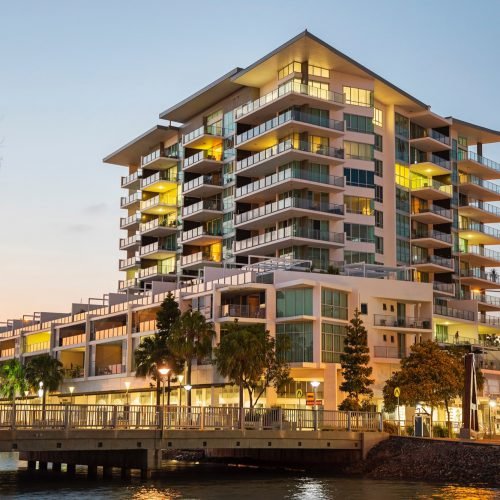 m1-resort-maroochydore-exterior-11